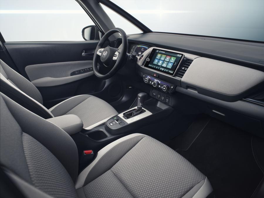 Торпедо Honda Jazz e:HEV Crosstar 2020 года  (EU) (фото 13 из 30)